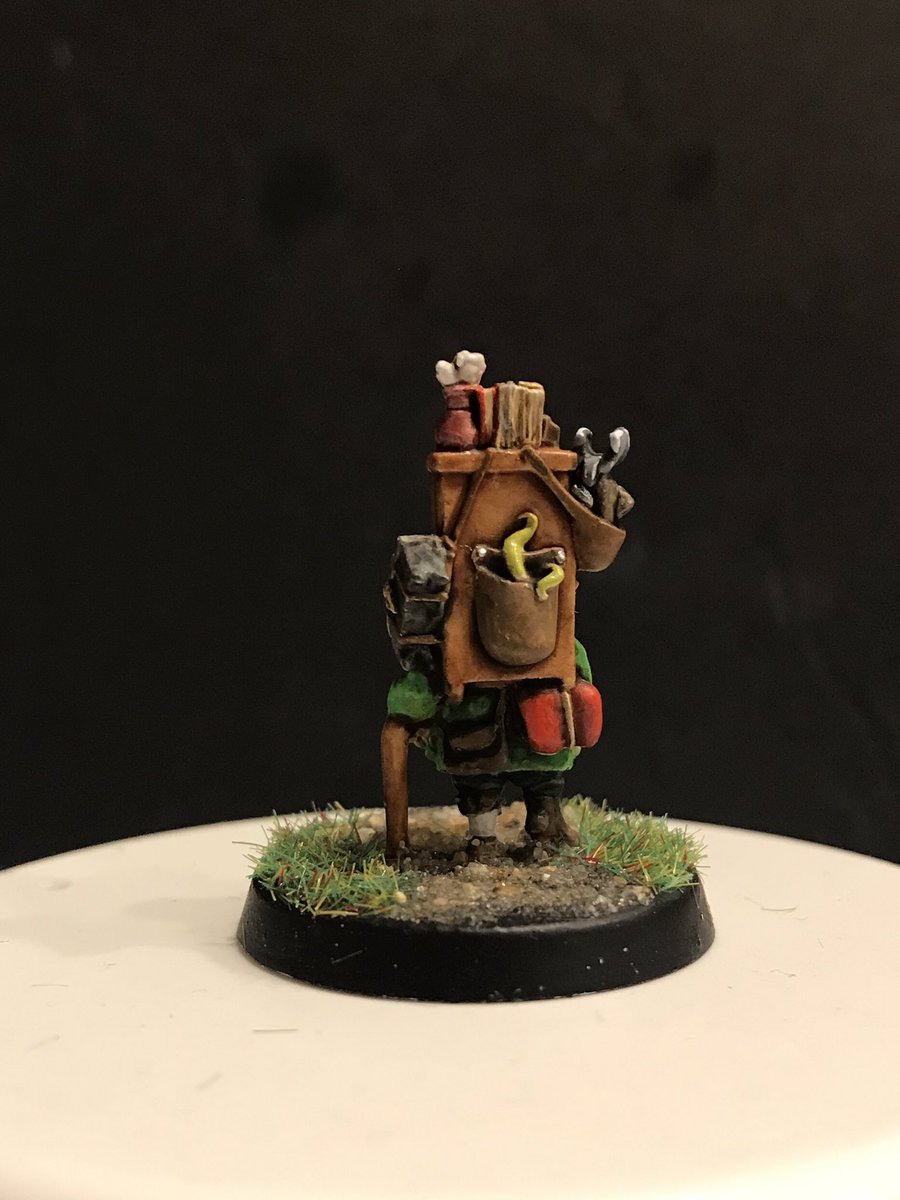 BgMiniatures's tweet photo. Gheorge Smileys 
Tinker, Tailor,
Gnomish Spy.
It is not by goodwill alone are the Hollow Highlands kept free from the  armies of woe!
Smileys “People” the Gnomes and Halflings of the HHSS keep the Folk safe from the legions of evil.
(Hollow Highlands Secretive Servants) https://t.co/puUoHmytu3