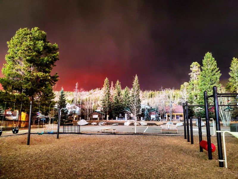 Broncosdynasty2's tweet photo. @nchute Someone who didn’t evacuate took these. https://t.co/d8IB3XSWHK
