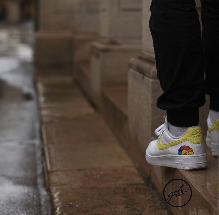 GeetCustom (@geetcustom) on Twitter photo Air Force 1 x <a href="/takashipom/">takashi murakami</a> 🌼
Big S/O Khalifa69 🔥💯
#GeetCustom #customclothing #customsneakers #customizedshoes #sneakerscustom #angeluspaint #angelusdirect #angelus #murakami #murakamitakashi #streetart #streetwear #customairforce1 #airforce1custom #customaf1 #af1custom Air Force 1 x <a href="/takashipom/">takashi murakami</a> 🌼
Big S/O Khalifa69 🔥💯
#GeetCustom #customclothing #customsneakers #customizedshoes #sneakerscustom #angeluspaint #angelusdirect #angelus #murakami #murakamitakashi #streetart #streetwear #customairforce1 #airforce1custom #customaf1 #af1custom