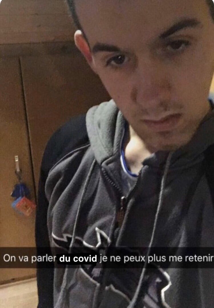 rothkol's tweet photo. les darons à chaque repas https://t.co/IsnHzUshVc
