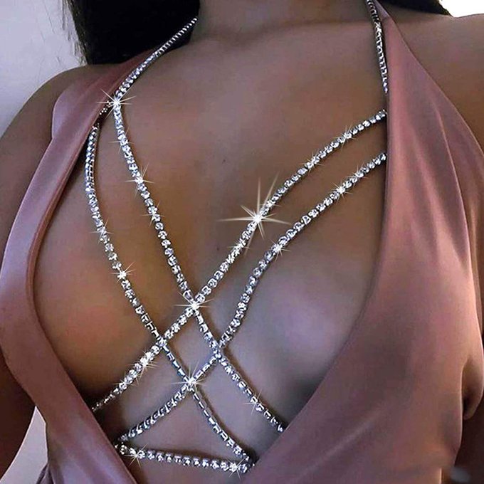 i&rsquo;m so into rhinestone body chains https://t.co/AniZck7YBj<a href="/tag/manyvids"class="tags"><span>#manyvids</span></a><a href="/tag/mvsales"class="tags"><span>#mvsales</span></a>