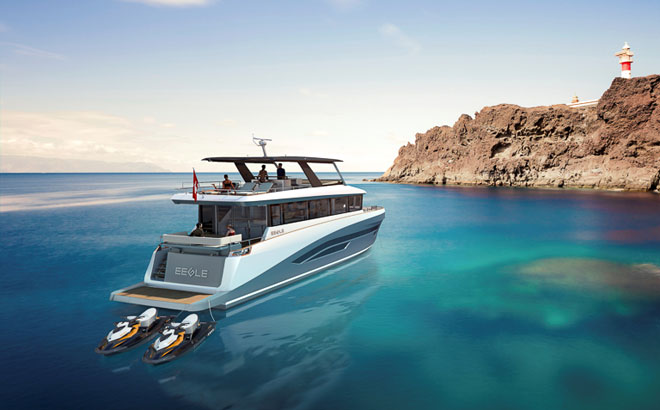 VidaPremium_web's tweet photo. Diseñado por el grupo español BYD Group, el Eegle es un barco de 20 metros que puede navegar hasta 80 millas con la energía de sus baterías y también lleva placas solares en el techo https://t.co/4Vrd6eL4vr @bydgroup #navegar #ceroemisiones @sandpeoplecom https://t.co/n2cXtyNHuc