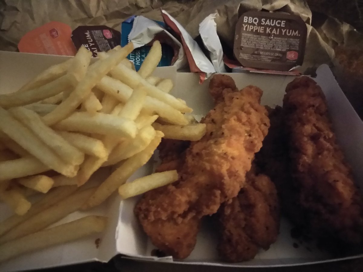JamestownCalif's tweet photo. 5 Piece Spicy Chicken Strips &amp; French Fries from Jack in the Box https://t.co/oVZntlt3eH