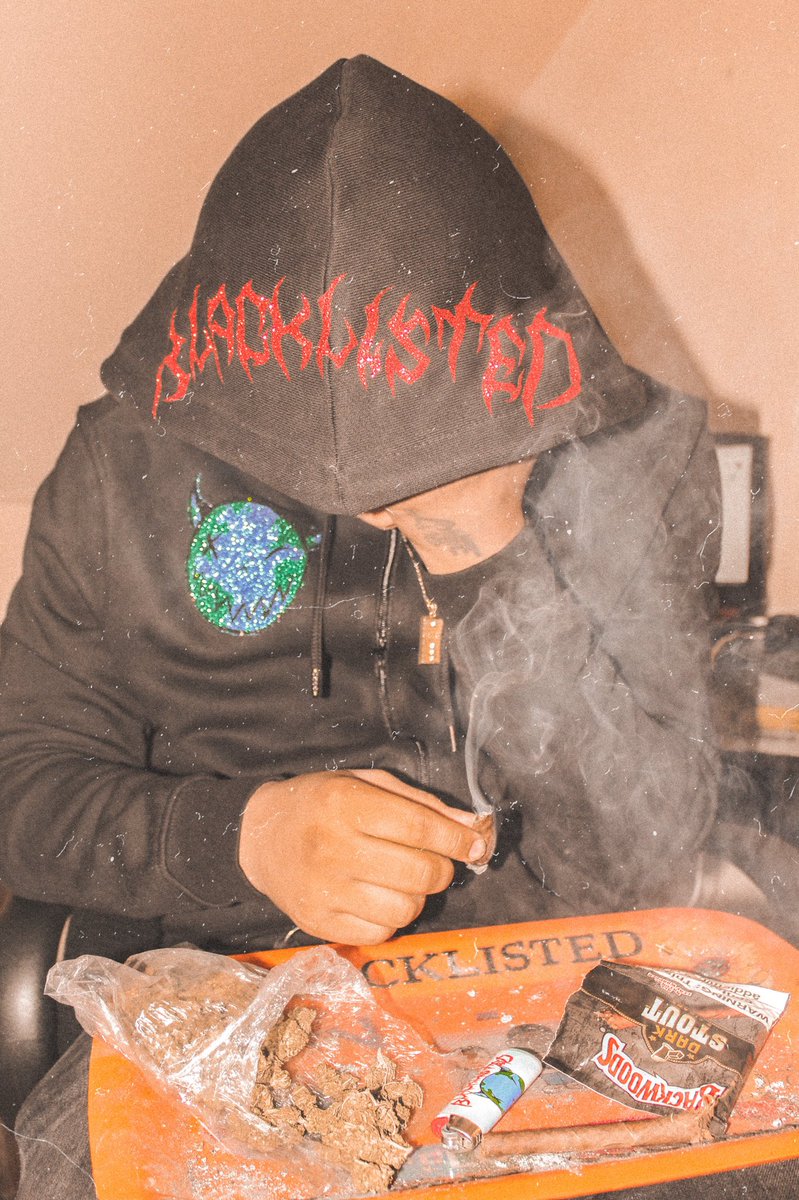 blacklistedv2's tweet photo. V THE WORLD 🌎+
#blacklistedv2 #2020collection #trending
@HateLoveKid ✂️ ++ https://t.co/ujm3nHfvTD