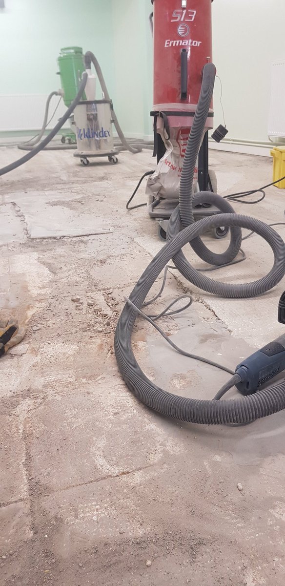 unlimitedfloors's tweet photo. Great finish to a problematic floor to a gym in Barnsley. Levels needed correcting, moisture control required, flooring installed from @Polyflorltd mystique.
2 pallets of @ARDEXUKFlooring NA, 1C dpm, grinding...this had the lot..great finish πͺ
#ardexsystem #flooring #screed #gym https://t.co/1WtoZlwNg8