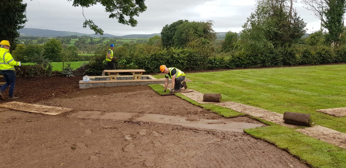 MartynLawns's tweet image. Couple of pictures from #DIYSOSIRL Martyn Lawns where delighted to be involved and thanks to all the suppliers and people who made this amazing transformation happen