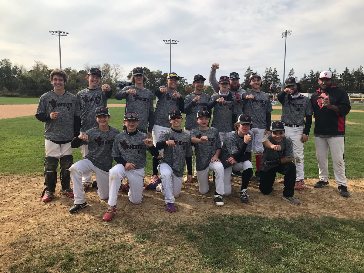 JorgeGa03531494's tweet photo. Congratulations to our @BBALLBANDITS01 14U on winning the ABL championship great job boys #banditsfamily @RIBI_Baseball https://t.co/keoGxX2lWr