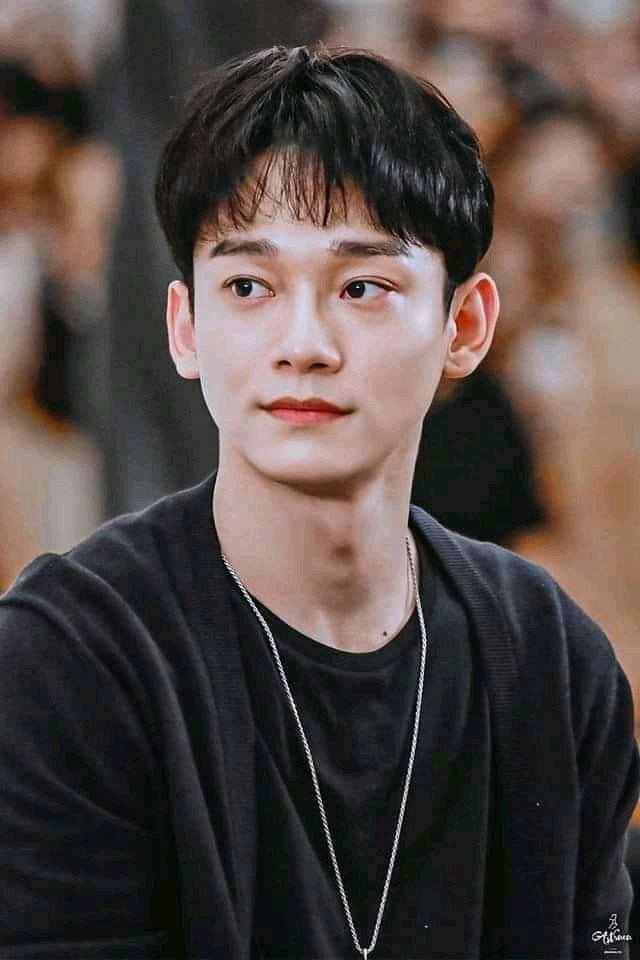 SarahRaina6's tweet photo. Uri Jongdae makasih udah bertahan untuk EXO-L. Pergilah dan kembali secepat mungkin, kami akan setia menunggumu. Tetap sehat, semangat dan jalankan tugas negaramu dengan baik. Udah gak mau nangis lagi😭.We always love you  Chen soft boy😭❤❤
#JONGDAE 
#GoodLuckSoldierChen 
#EXO https://t.co/uJX23v4U9Q