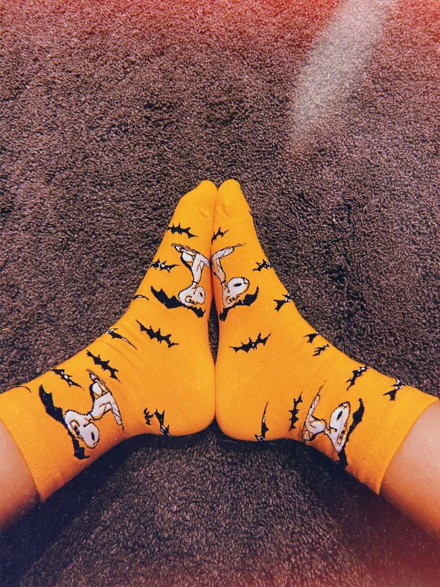 srkdall's tweet photo. Ready for a spooky night at the drive-in courtesy of @musicboxtheatre. Had to dress in my Great Pumpkin best. 🎃🦇 https://t.co/bUKZ3eZ6uC