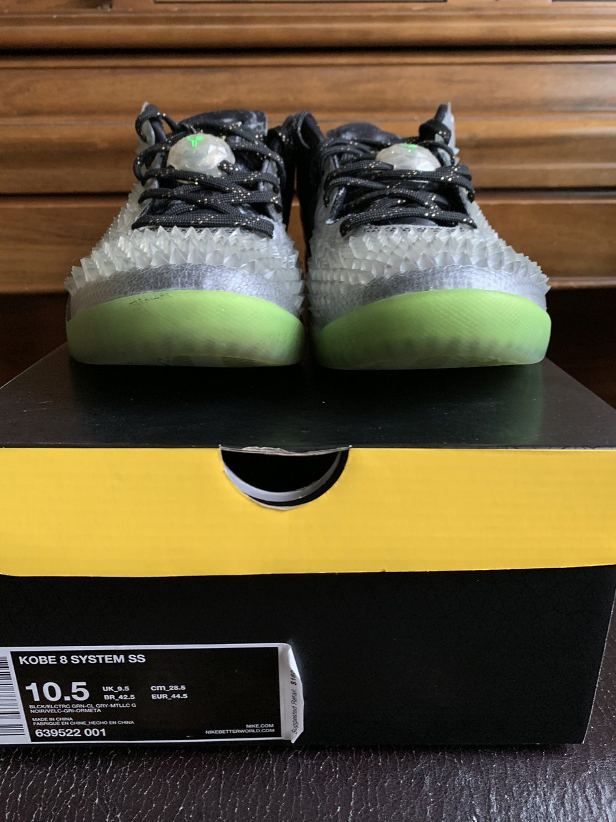 mattcjohnston's tweet photo. Kobe 8 Christmas SS 
Cond. 9/10 
Size 10.5
OG all
$300+ PayPal Invoice + ship OBO
@SellKicksSunday https://t.co/EKjCflf3gq