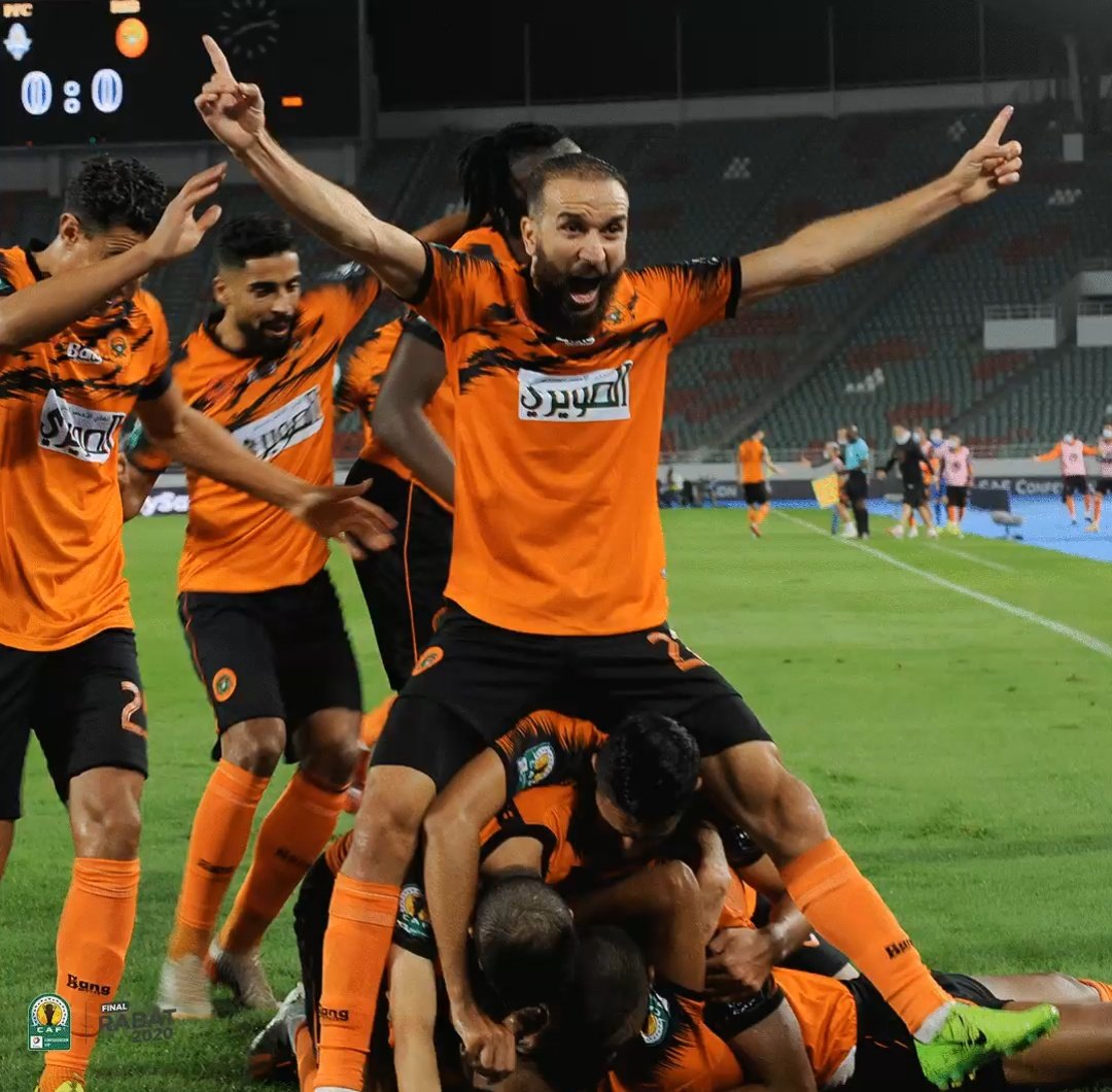 FutMaps's tweet photo. RSB Berkane (🇲🇦) se acaba de consagrar campeón de la Copa Confederación de la CAF (segunda copa en importancia a nivel continental) tras vencer al todopoderoso 💰💸 Pyramids (🇪🇬).
15' PFF 0-1 RSB - Issoufou Dayo (🇧🇫)
#TotalCAFCC #PFCRSB #TotalCAFCCFinal https://t.co/e2O4cAccVh