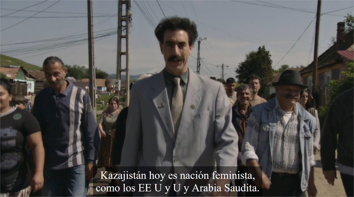verdejomar's tweet photo. Esta vez a @SachaBaronCohen le acompañan grandes mujeres. Le hace sombra #MariaBakalova (está inmensa) y gracias a Jeanise Jones, y Judith y Doris (en la sinagoga) que hacen reconciliarte con este 2020 #otromundoesposible
#Borat2 #BoratSubsequentMoviefilm
#NowVote
#VOTE https://t.co/uV1cazGIHJ
