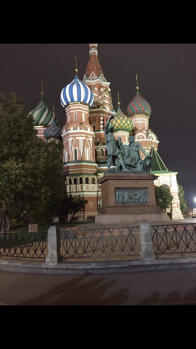 I cannot believe that 5 years ago today I was in Moscow. This has to be one of the most beautiful places I have ever been.