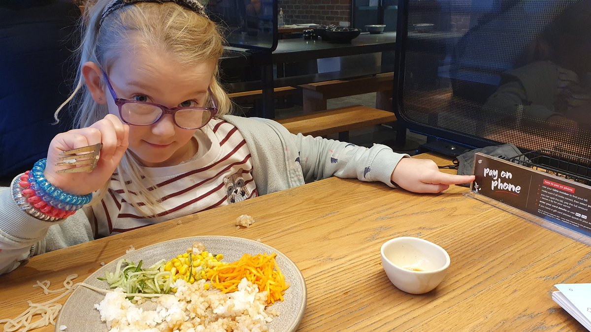 MissSarahCake's tweet photo. @wagamama_uk my daughter would like to point out that perhaps you missed out the word 'a' or 'your' on 'pay on phone' 😁 https://t.co/kala9DAJXj
