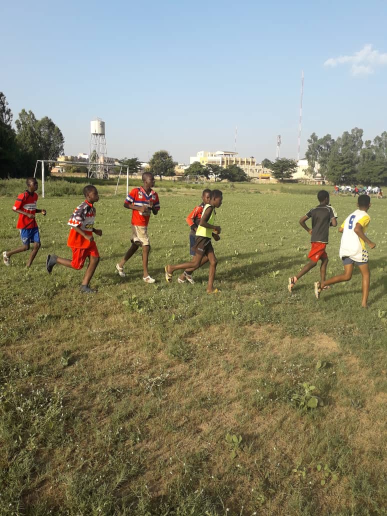 SBetsenAcademy's tweet photo. 🏉💪 The #SBAMali has kicked off the #rugby trainings for underprivileged children!
#rugby #sport #solidarity #sportimpact #sportencommun #sportforequality #rugbyfordevelopment #rugbyforkids #getintorugby #Mali #Africa #SBA https://t.co/wq8sSdbItK