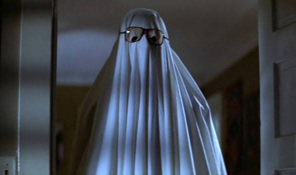 In honour of Halloween’s 42nd birthday, join us in an appreciation of bed-sheet ghosts...  Halloween (1978), directed by John Carpenter:  https://boxd.it/2wRu 