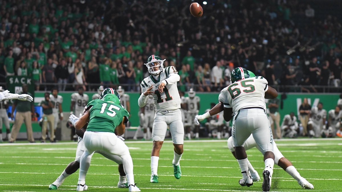 Eady67's tweet photo. Blessed to Receive my First opportunity to Play Division 1 football at MVSU (PWO)🙏🏾💚❗️@MVSUDevilSports https://t.co/qqbyiVksXC
