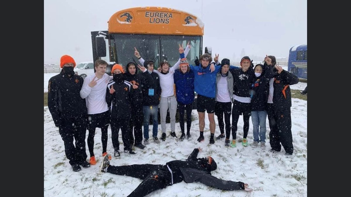 GideonXCLions's tweet photo. 2020 - Eureka Lions XC won State in the Covid and the Snow in Kalispell.
2019 - LCHS Lions XC won State in the Great Falls snow #backtoback #StateChamps #XC https://t.co/Myiu9QPhX9
