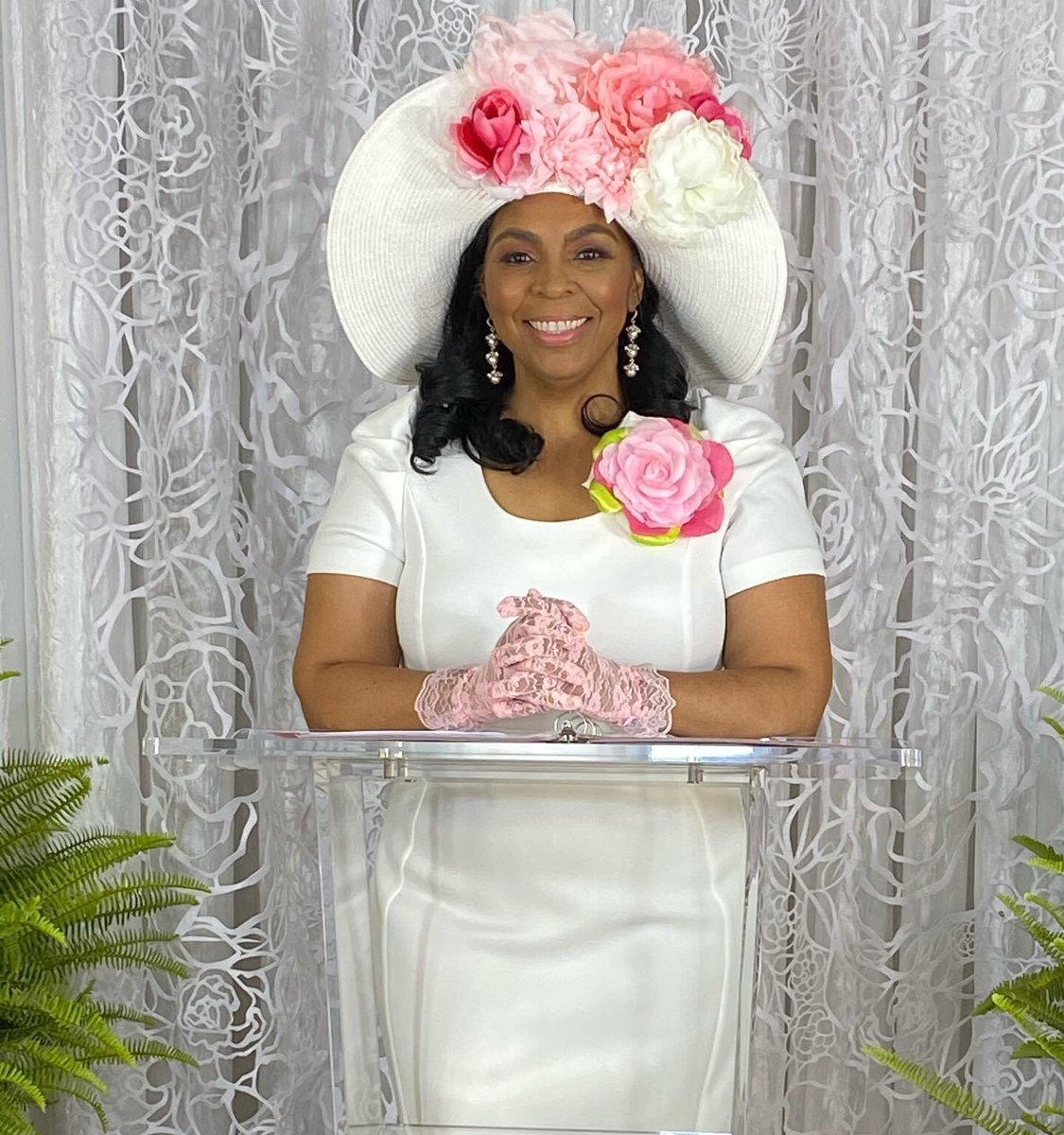 akalpo1908's tweet photo. She’s made HISTORY in the @akagreatlakes and we could not be prouder. Congratulations to our own Carrie J. Clark, Great Lakes Regional Director on an EXCELLENT 89th GLRC virtual experience.
#V89GLRC #AKA1908 #MRD #CarrieClark
#1Region1Sisterhood #akalpo
#progressivelyexcellent https://t.co/fKbDiSE2I0