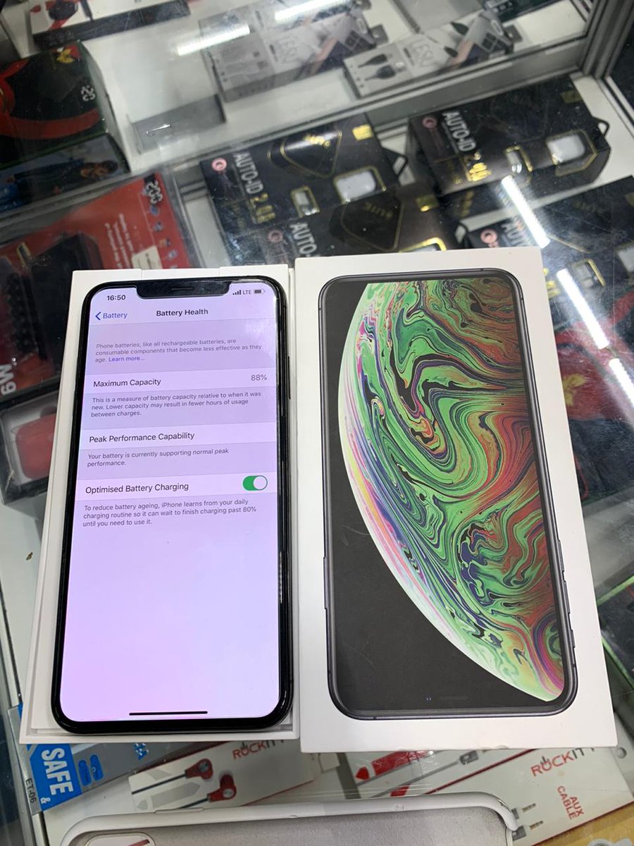 DjGoodMusic1's tweet photo. #NowinJhb
IPhone XS 64 GB For sale R9000, WhatsApp 078 203 7582 https://t.co/9in7ghjUBd