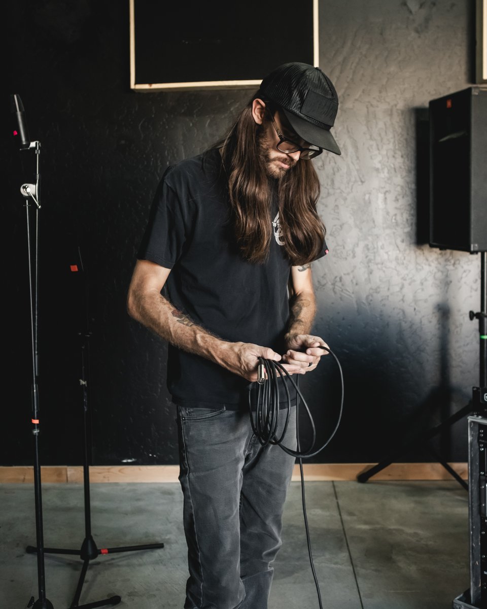 The Den is going to break the music scene wide open! From each microphone to the cable that connects to it, The Den will be a luxury venue with state of art equipment ensuring a wonderful sound experience each time your here!

#thedenaz #theden #prescott #prescottaz