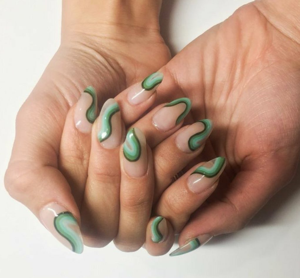 green nail aesthetic