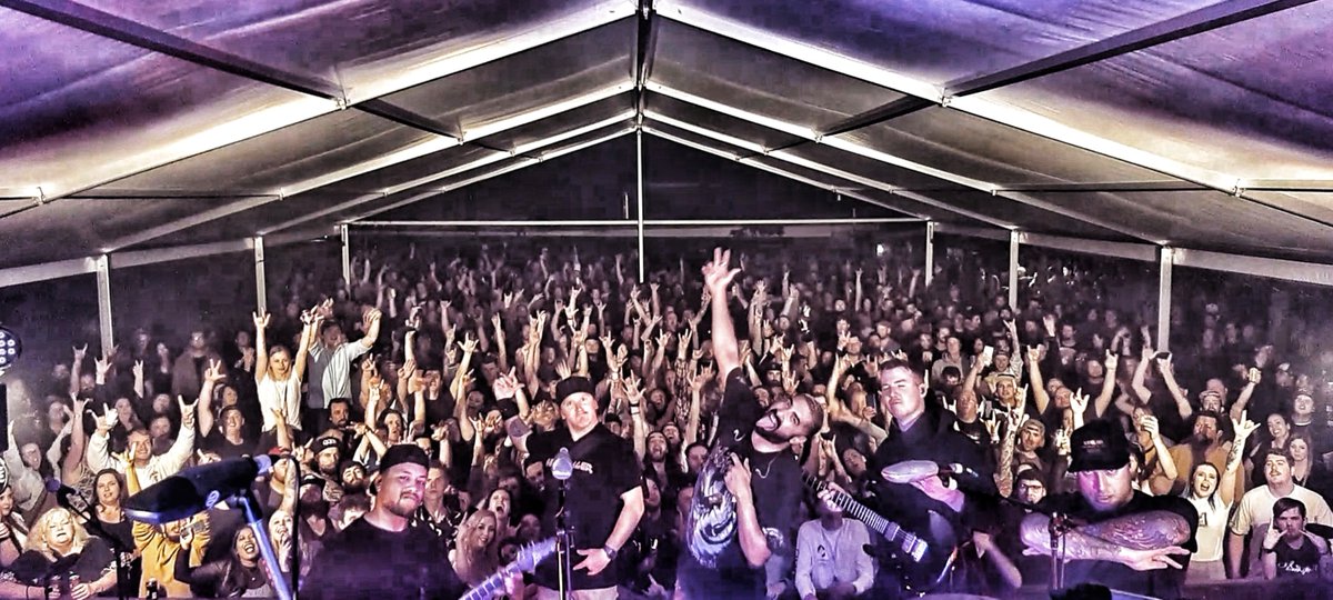 New Plymouth &amp; Wellington you were absolutely incredible. Thank you for all the love and massive energy!
To everyone who picked up an album or got your shirt signed, for every smile &amp; thank you we received it all means the absolute world to us &amp; makes everything worthwhile.