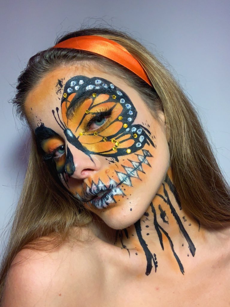 trooteliin's tweet photo. tardo 5 horitas en hacerlo y tú tardas 5 seg en compartirlo ☠️🧡 https://t.co/vzgbHx7oqN