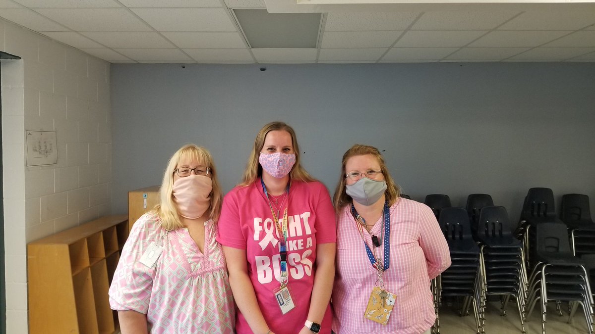 HFirsties's tweet image. Some First Grade teachers supporting breast cancer awareness! #CancerAwareness
#HCE2020
