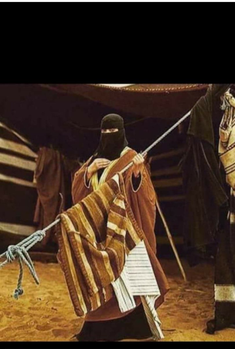 خمس المثاني لابسات الدراريع 
بنات بدوً حوزهن حوز غزلان 
.....