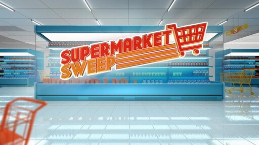 ANorthGameShows's tweet photo. Join us for our #SundayFunAndGames livetweet starting at 8:00pm
We're gonna have some Funnnn!
#SupermarketSweep,
#CardSharks #WhoWantsToBeAMillionaire https://t.co/RcsbbusLPc