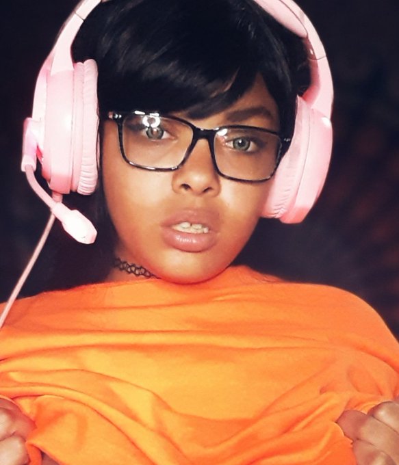 Currently on an Uncharted binge. Idk why I never tried these games before🙄🙄   #Uncharted #Ps4 #naughtydog<a href="/tag/ps4"class="tags"><span>#ps4</span></a><a href="/tag/naughtydog"class="tags"><span>#naughtydog</span></a><a href="/tag/uncharted"class="tags"><span>#uncharted</span></a>