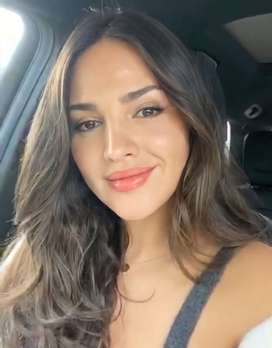 hernameisjenn_'s tweet photo. que linda es eiza gonzalez 🥺 https://t.co/BdKCaptOhq