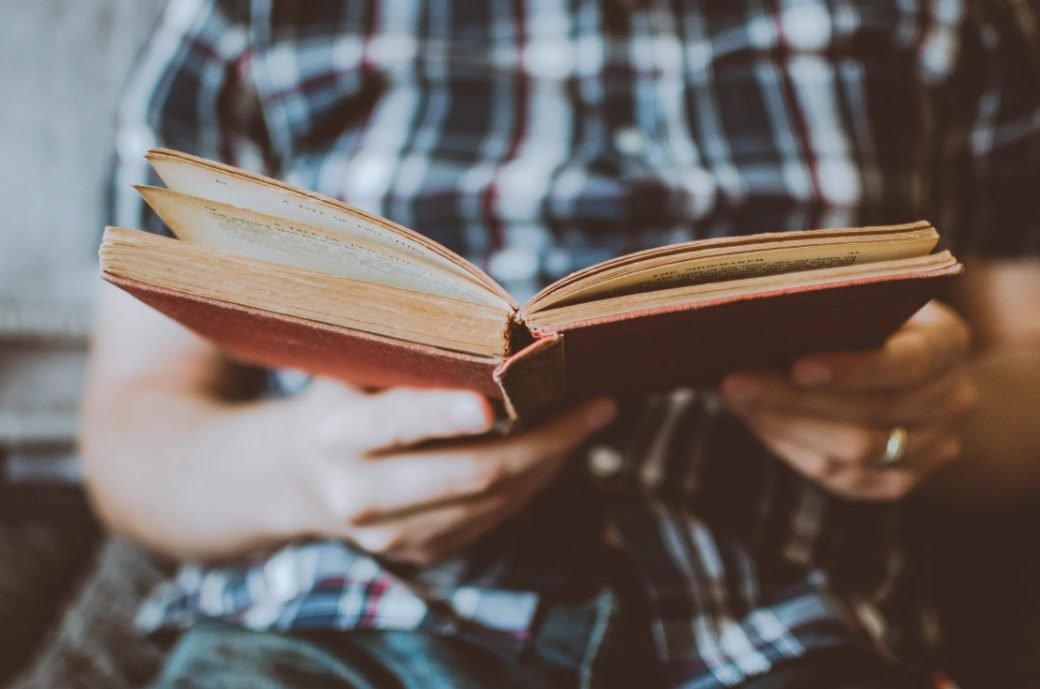 From Monday 26th October to Friday 20th November, the Geoffrey Bolton Library will extend opening hours:
Monday to Friday: 8am to 11pm
Saturday and Sunday: 10am - 5pm.
Don't forget, you can access the 24/7 area at any time using your student card via the Level 2 entrance