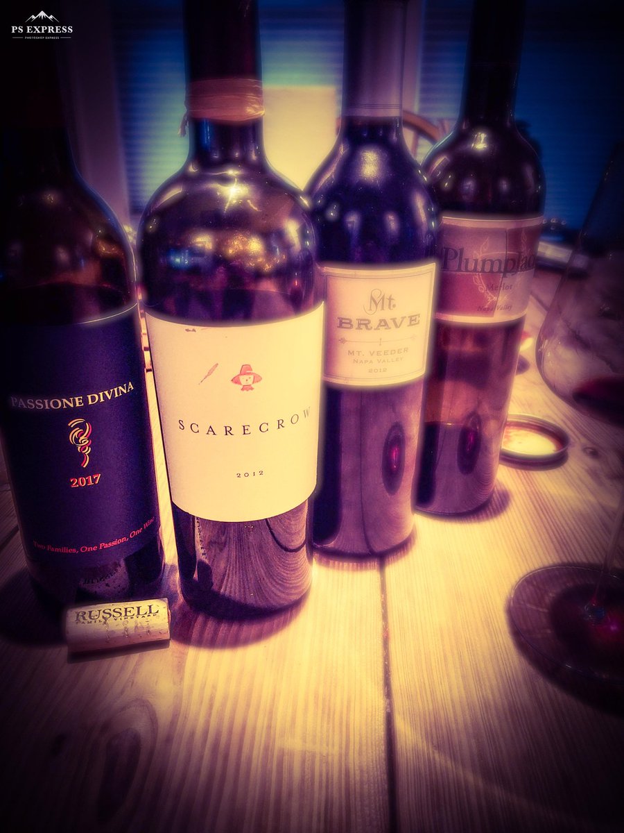 They said 'bring over somthing fun'. Boy did I ever, the big boys were blown away with the sleeper on the table! #passionedivina 
@campochiarenti 
@RussellVine1981 
#winewithfriends