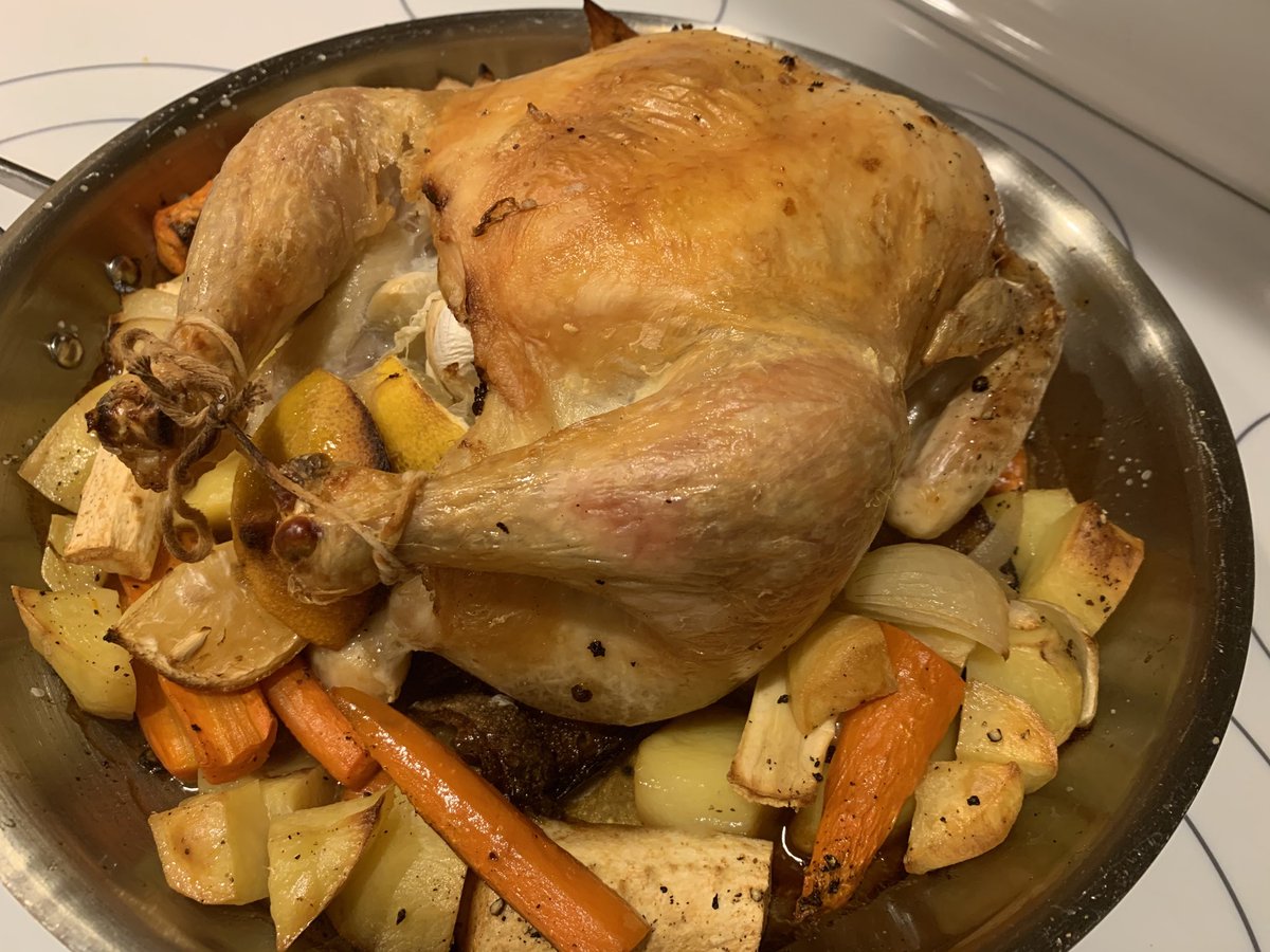 #60Minutes Comfort Food.      Please pass the politics! #VoteHimOut2020 <a href="/60minutes/">60 Minutes</a> ⁦#cbs