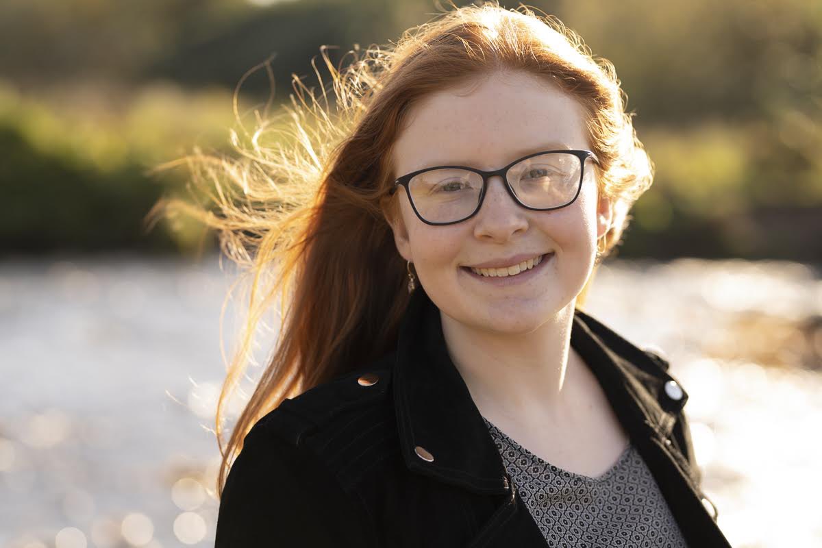 childrightsprof's tweet photo. Our 17-year-old daughter had her senior photos taken today. America will decide which of these will be her future. Don’t make Halloween costumes real. #VoteChildren #VoteAmerica #VoteForHer https://t.co/khY1hcxwGj