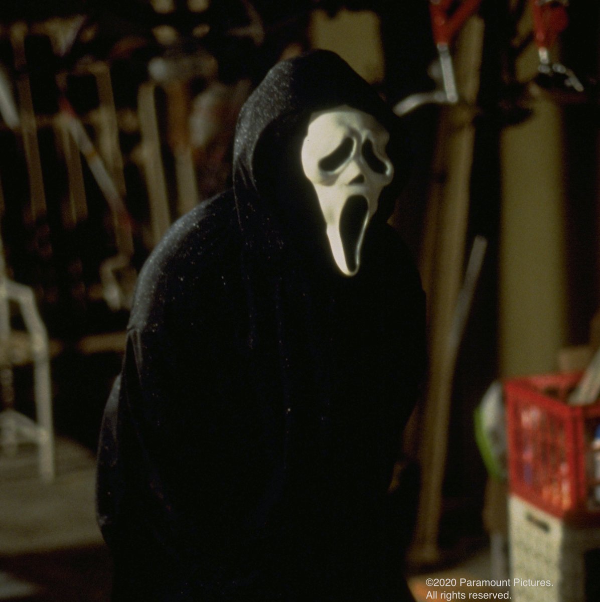 крик добрый. крик младенца. первый крик новорожденного ребенка. кричащий ребенок. костюм крика на хэллоуин.