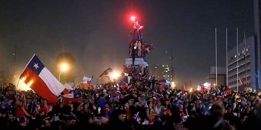 IT'S OFFICIAL NOW: CHILE WILL CHANGE ITS CONSTITUTION, WE REALLY SAY FUCK RICH PEOPLE TONIGHT!!!!
