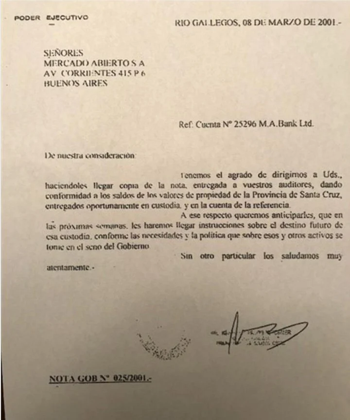En total recibieron unos 535 millones de dólares luego de pagar impuestos. Néstor tardó en mandarlos al exterior lo que tarda un camaleón en cambia de color. Para eso usó los servicios de la financiera de Aldo Ducler, Mercado Abierto. El dinero emigró hacia la seguridad.
