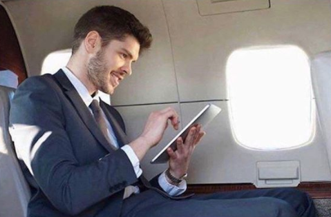 CauseWereGuys's tweet photo. Did you know? That you can fly from any airport in the world without announcing it on social media. https://t.co/NkdiIA04Nq