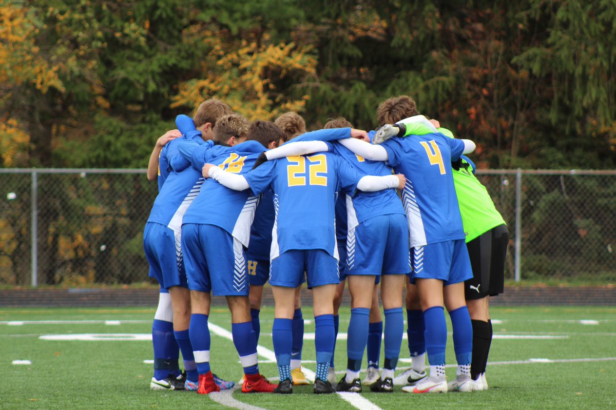htownyearbook's tweet photo. Boys Soccer defeated Kiski 3-1 in the first round of playoffs. They will play Mars on Wednesday at 6:30pm. Good Luck!!!⚽️ @hampton_soccer https://t.co/0K6AeZgYe2