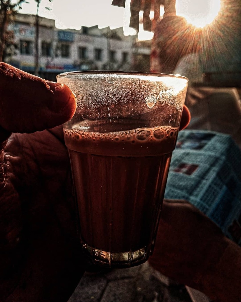 "😍Chai chuski😍"
.
.
Credit- @thethoughtclicker
.
.
#indorenagari #indoriartist #indore #indorecity #indore_city #iloveindore #mp09 #apnamp09 #indorediaries #indoreunseen #indoregram #tea #chai #garamchai #love #tealover #sunset #evening
#composition #beautiful #photo #realin…