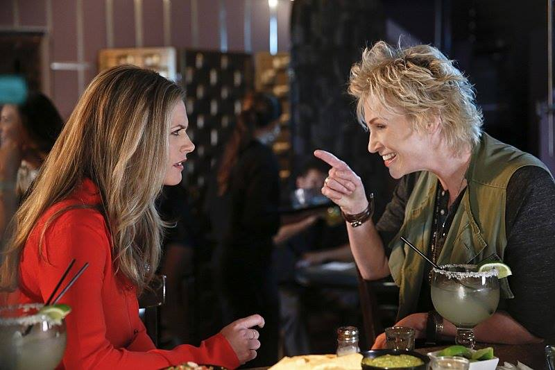AliceVZHarrison's tweet photo. If I've said it a million times, I'll say it a million more-
@CBS, YOU STINK for cancelling "Angel From Hell"! Yes, it's been almost 5 years, and no, I'm not over it! A pox on you!! 👼📺🌨 #JaneLynch @janemarielynch @maggielawson #AngelFromHell @AngelFromHell #TV #Sitcoms https://t.co/SHjHufonsX