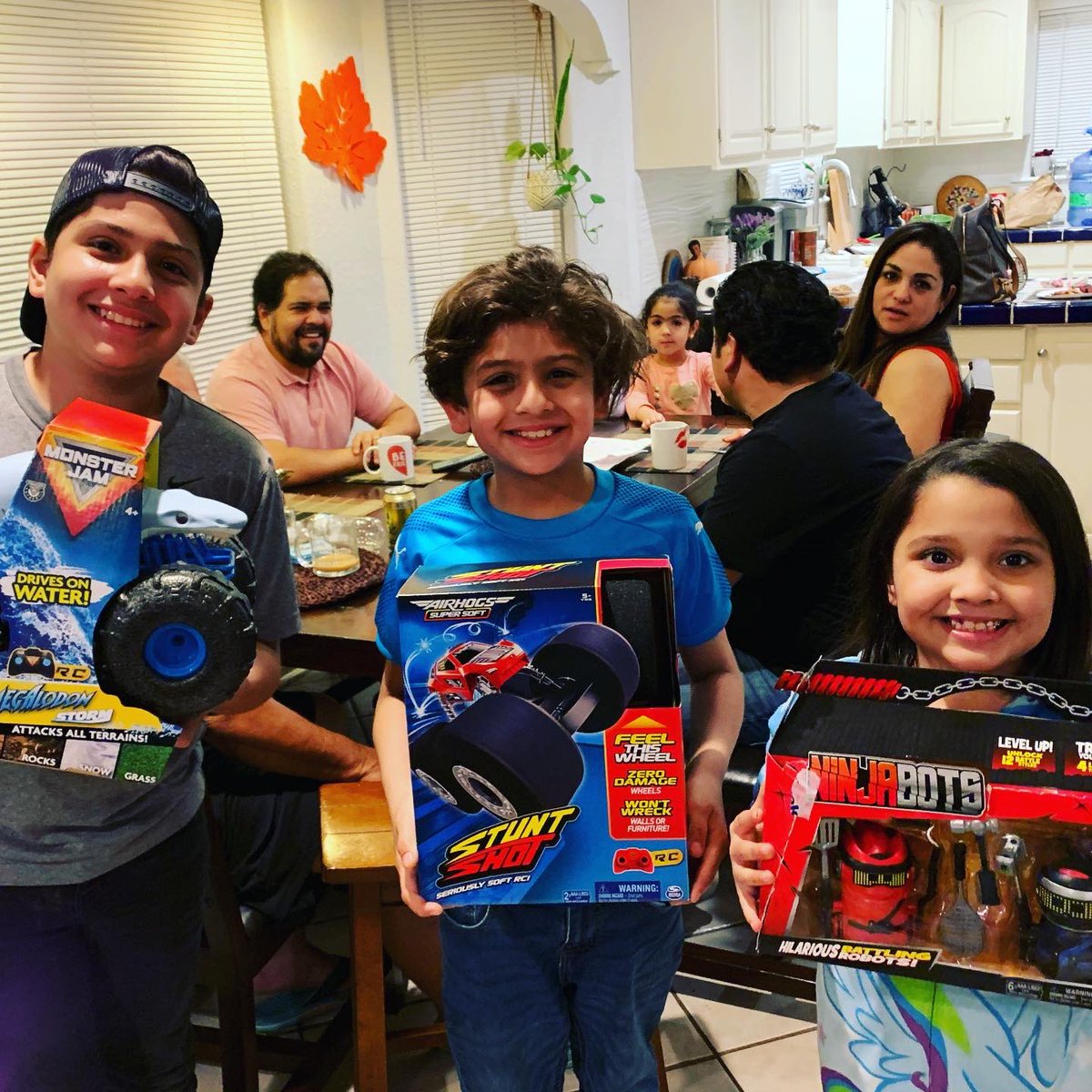 susalel's tweet photo. We had so much fun! These remote control cars are the best ever!Many friends have these in their Christmas list already. Thank you @tryazon and @spinmaster for this opportunity. #megalodonstorm #tryazon  #ninjabots #spinmaster #stuntshot #airhogs #monsterjam #spinmastermonsterjam https://t.co/7hUPYLCyYa