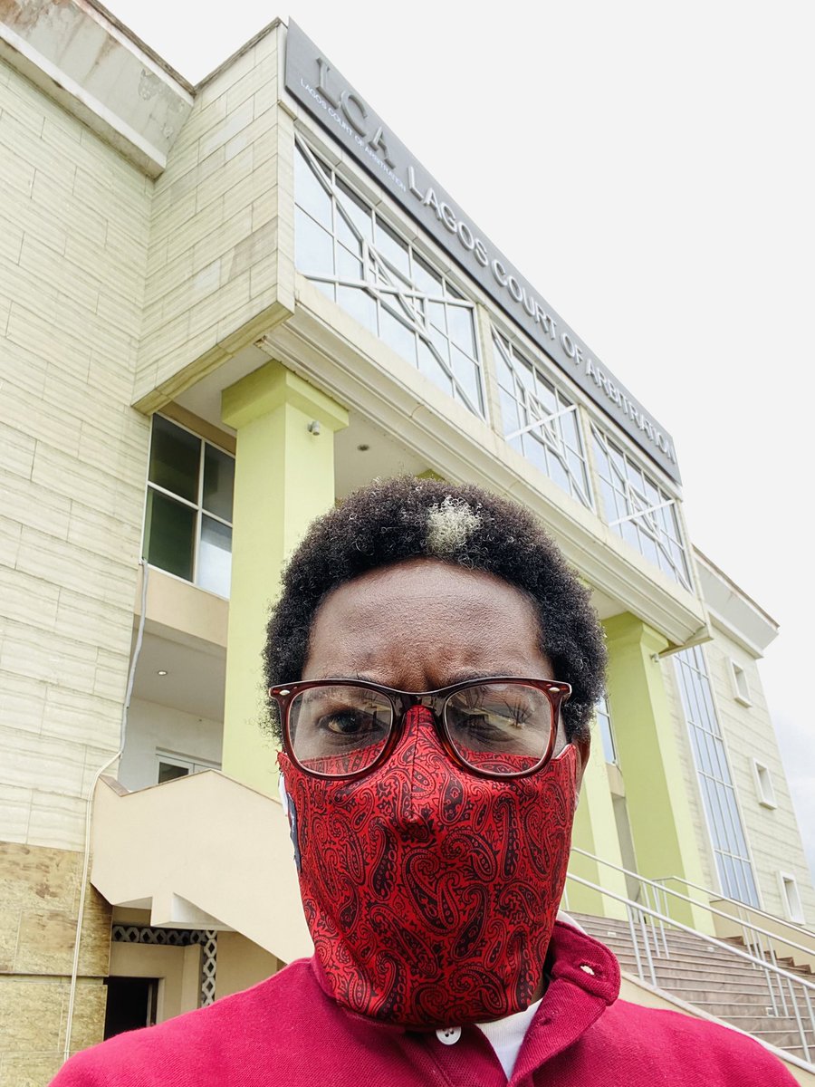 Make sure you don’t start seeing yourself through the eyes of those who don’t value you. Know your worth even if they don’t. ⛱ #YouAreEnough