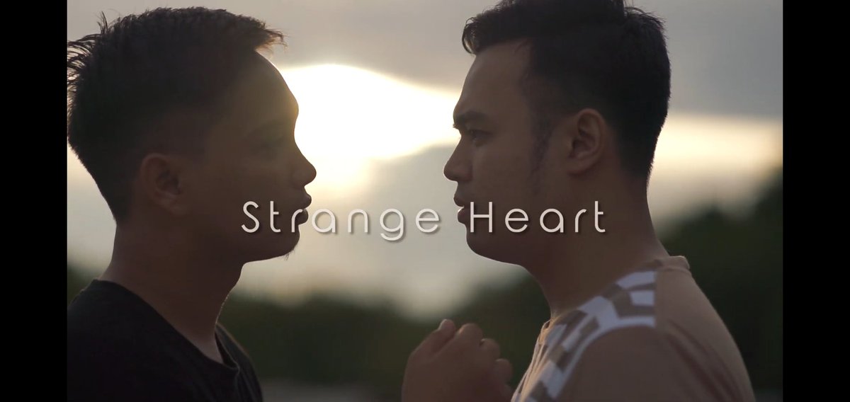 lazaro_london's tweet photo. This caught my eye! Hmmmmmm...
FIRST CEBUANO BL?! WOW!
Regional domeneyshun!!!
Mukhang ok yung PD and cinematography ah!
#StrangeHeart https://t.co/YzPRj096fh