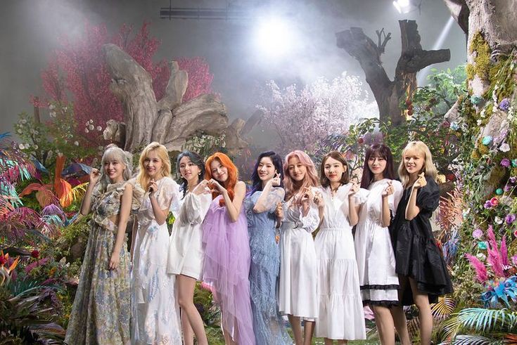 ot9bb's tweet photo. Thank you MORE AND MORE era for giving us these NaJeongMoSaJiMiDaChaeTzu.

WELCOME 'I CAN'T STOP ME' ERA!!!!!! 💖💖

TWICE IS COMING
#KeepYourEyesOnTWICE
#DDAY_ICANTSTOPME
@JYPETWICE https://t.co/89ygMRviY1