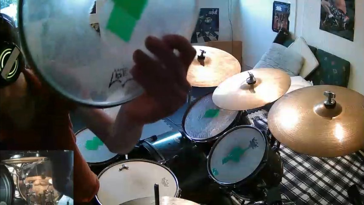 GingerDrumsMan's tweet photo. F por el Parche roto del Tom Aéreo, lo bueno es que tengo un repuesto temporal, pronto cabezales nuevos de batería. Obvio seran de @remopercussion 

#TwitchStreamers @TwitchLatino @TwitchES
 #TwitchTVGaming #TwitchTV #Drums #Drumssession @streamr_es #otaku @TwitchLatam https://t.co/YrwaQPPCE9
