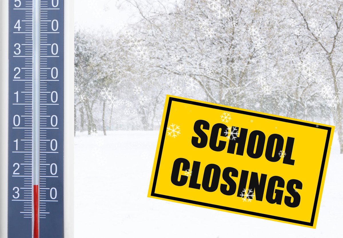 d51schools's tweet photo. October 25, 2020 - All schools closed on Monday, October 26 due to inclement weather. More info @ https://t.co/uRiHcSzm44 https://t.co/ifto68PmHy